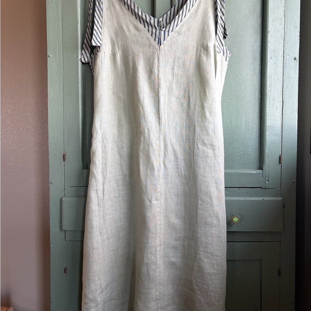 Lightweight V-Neck Linen Slip Dress in Natural